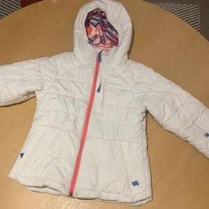 Patagonia girls winter coat. Size S (7-8).